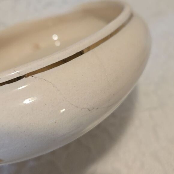 Floral Decorative Box with Gold Trim Vintage - Picture 13 of 13